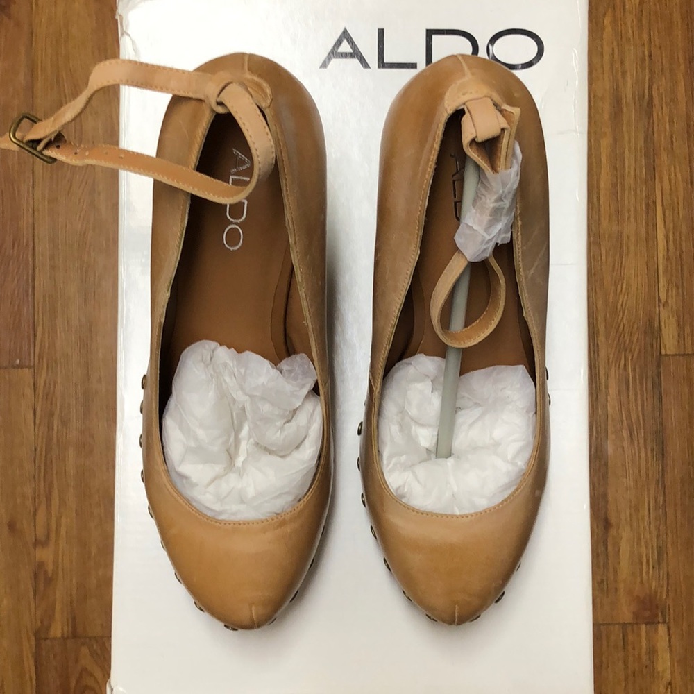 Aldo mignona tan wedge heel sz 39